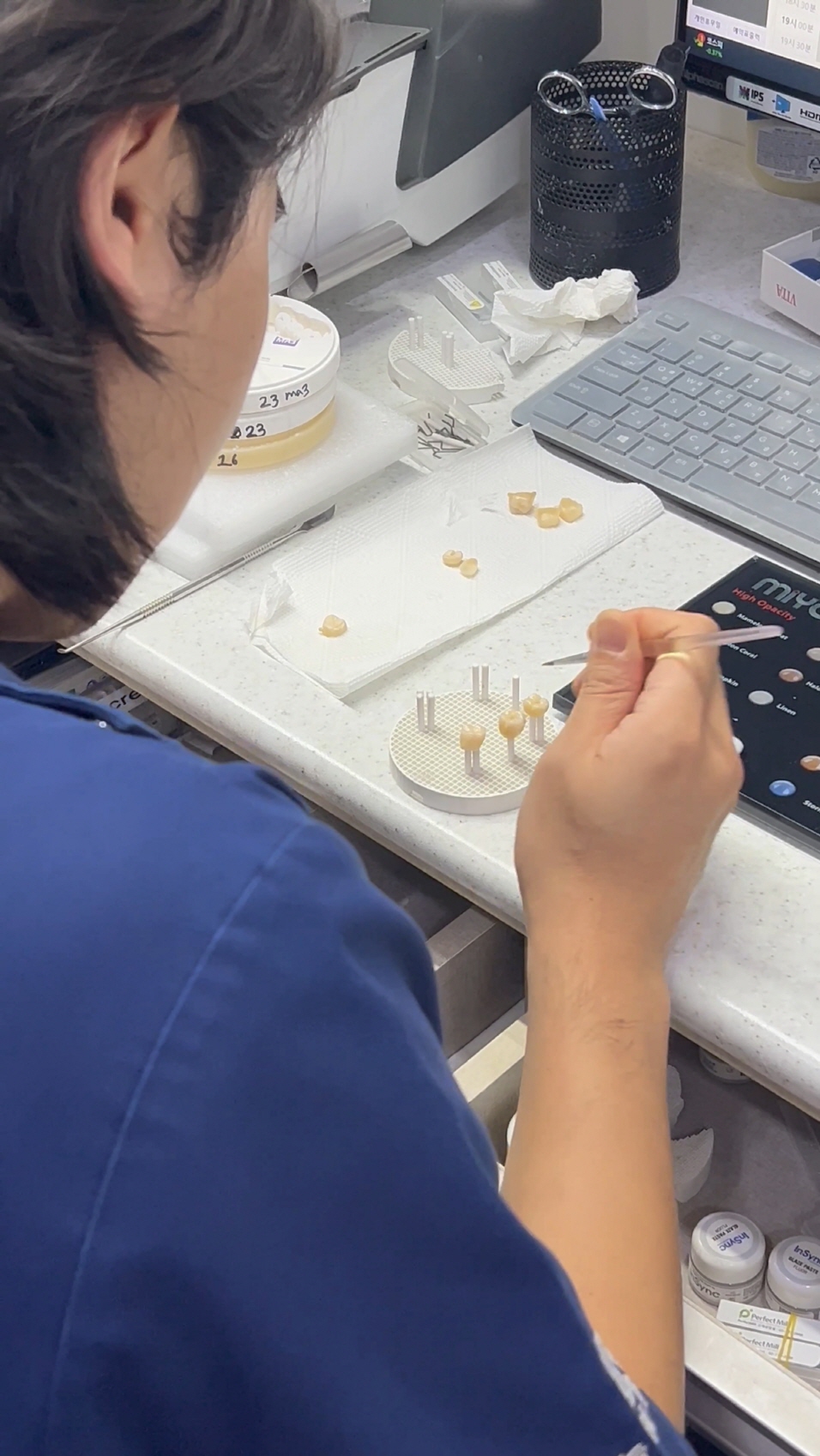 HIGH-END CRAFTSMANSHIP